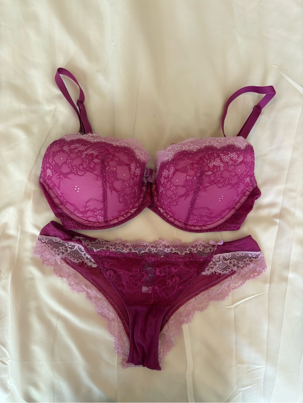 Adore Me 36DD Bra & Medium Panties Set